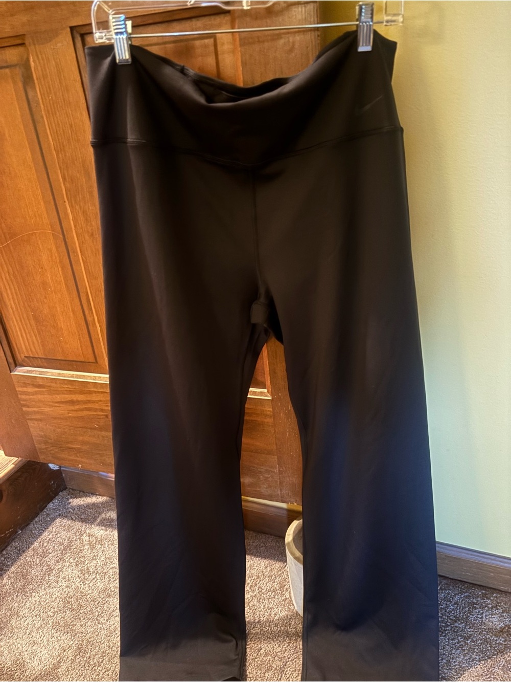 Nike Women’s Flare Leggings
